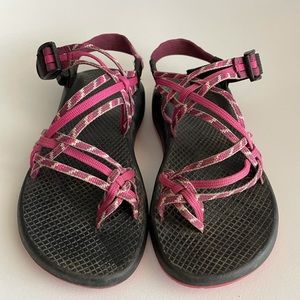 Chacos size 8